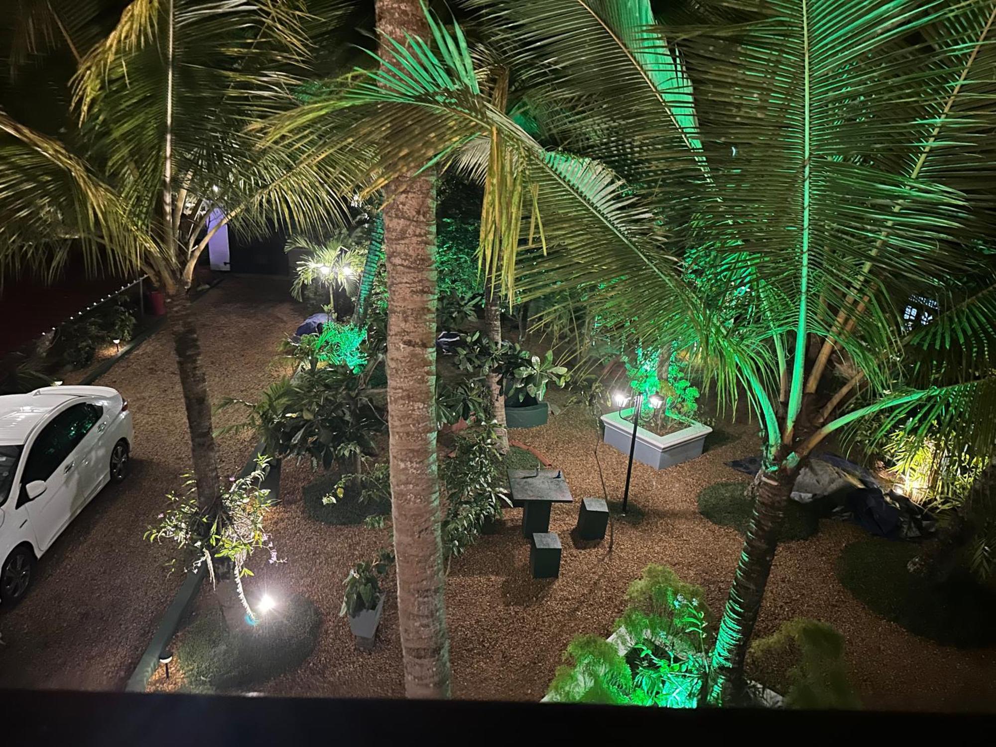 Hotel Aliya Lanka Beruwala Esterno foto