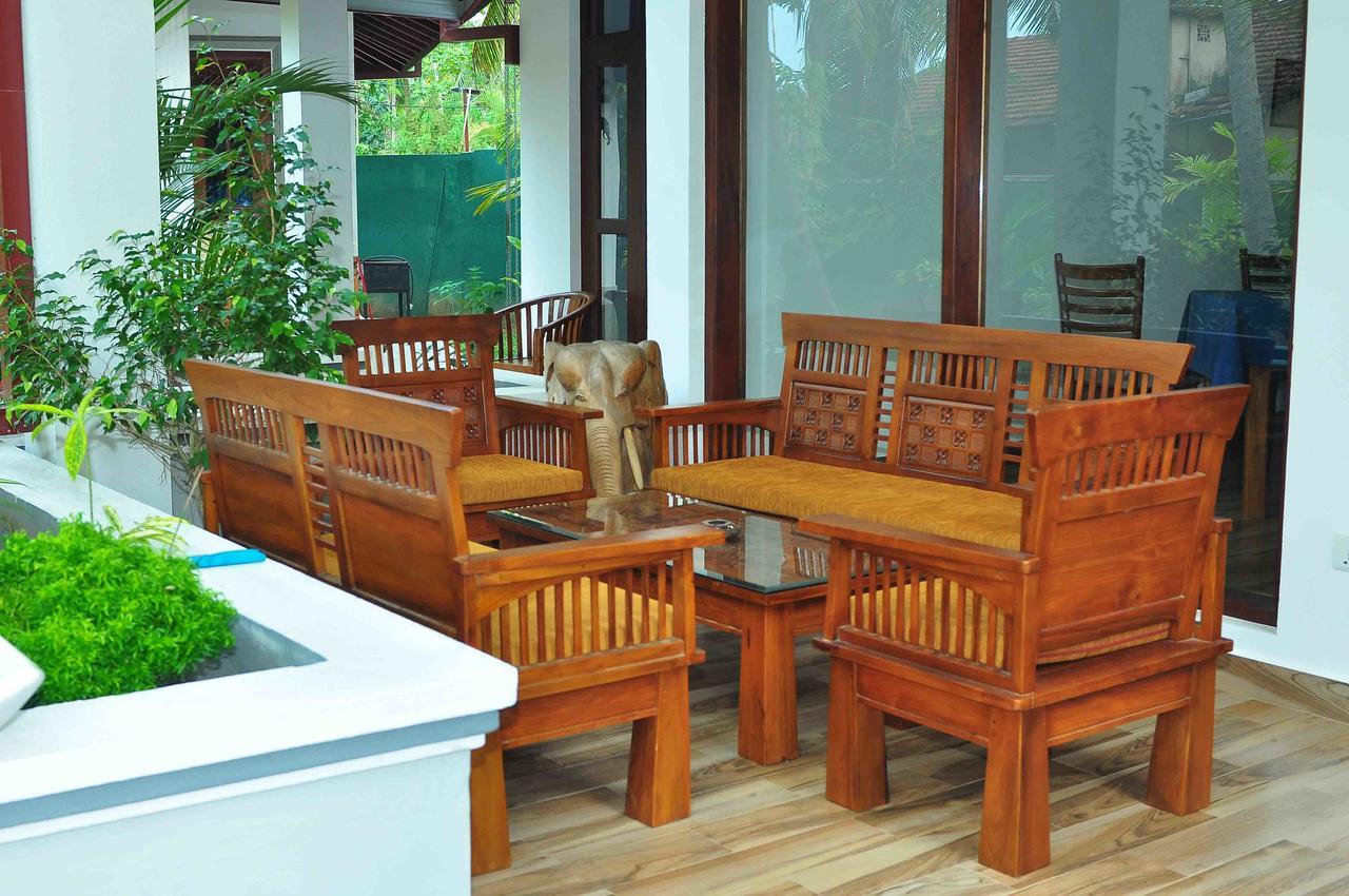 Hotel Aliya Lanka Beruwala Esterno foto